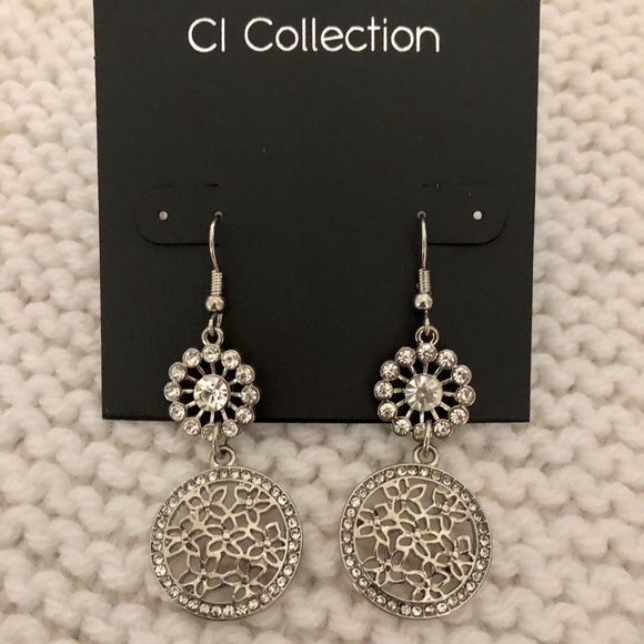 CI Collection Silver Drop Dangle Earrings - Picture 2 of 2